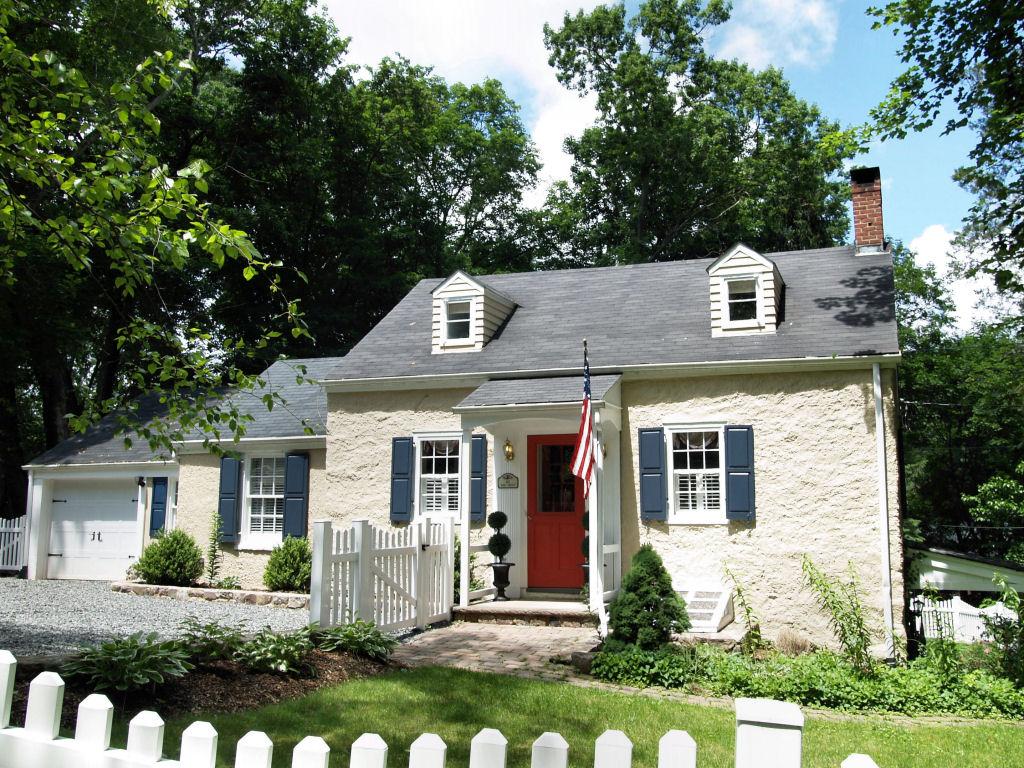 MLS #/Web ID: 2689167