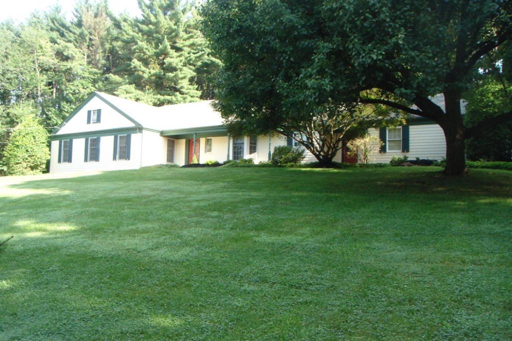 229 LAKE RD