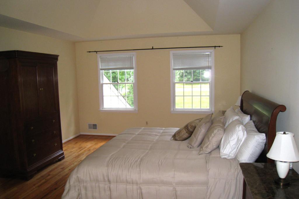 9 COLBY FARM RD