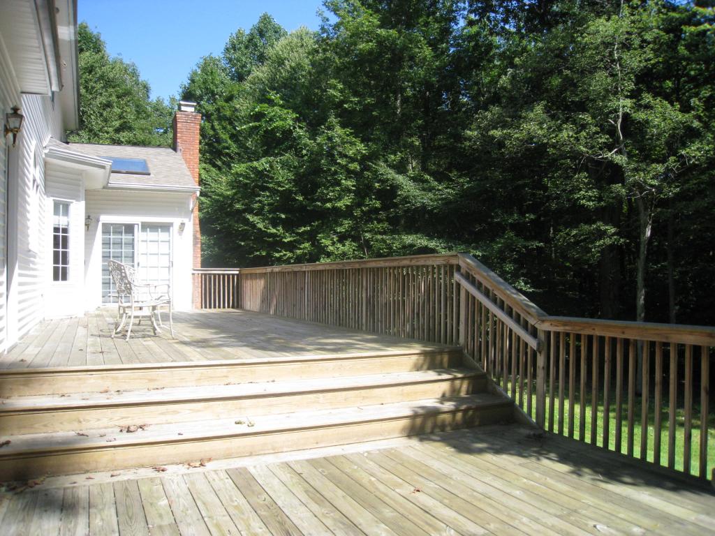 9 COLBY FARM RD