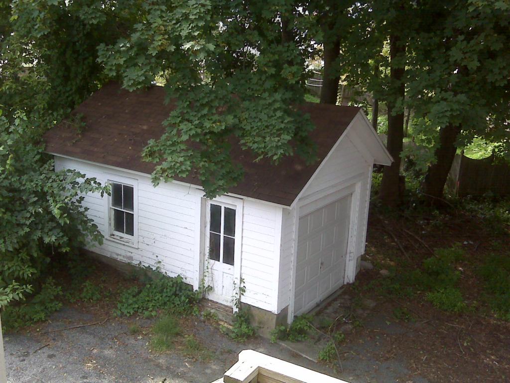 252 SPRING ST