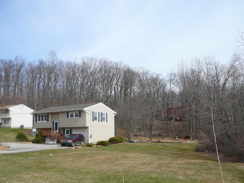 116 N BARRY DR