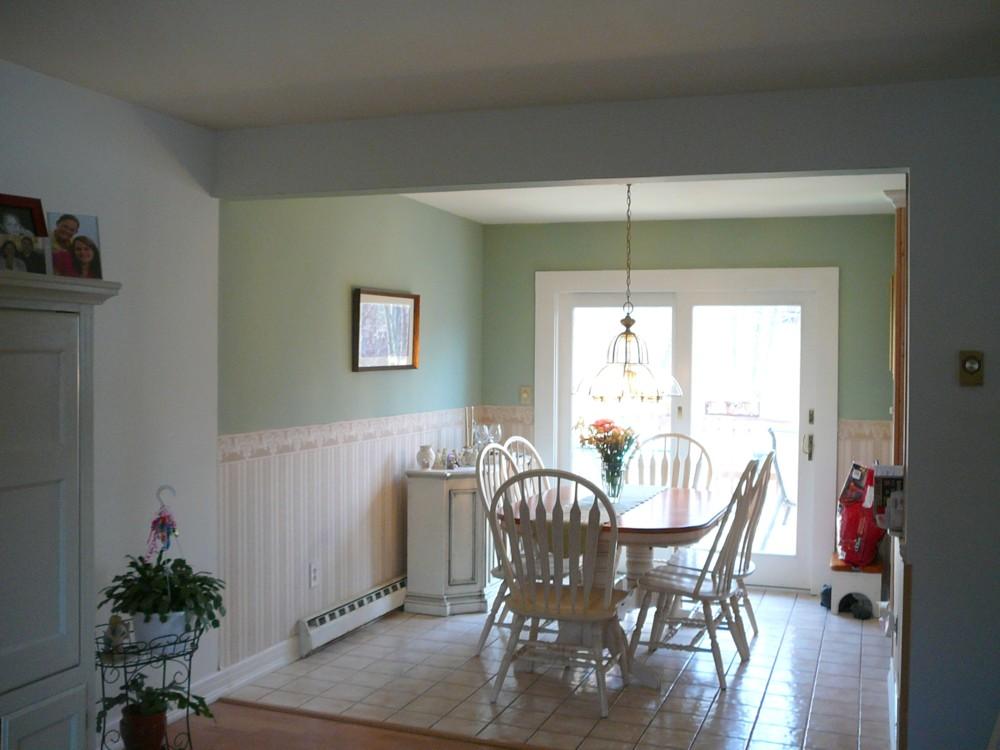 116 N BARRY DR