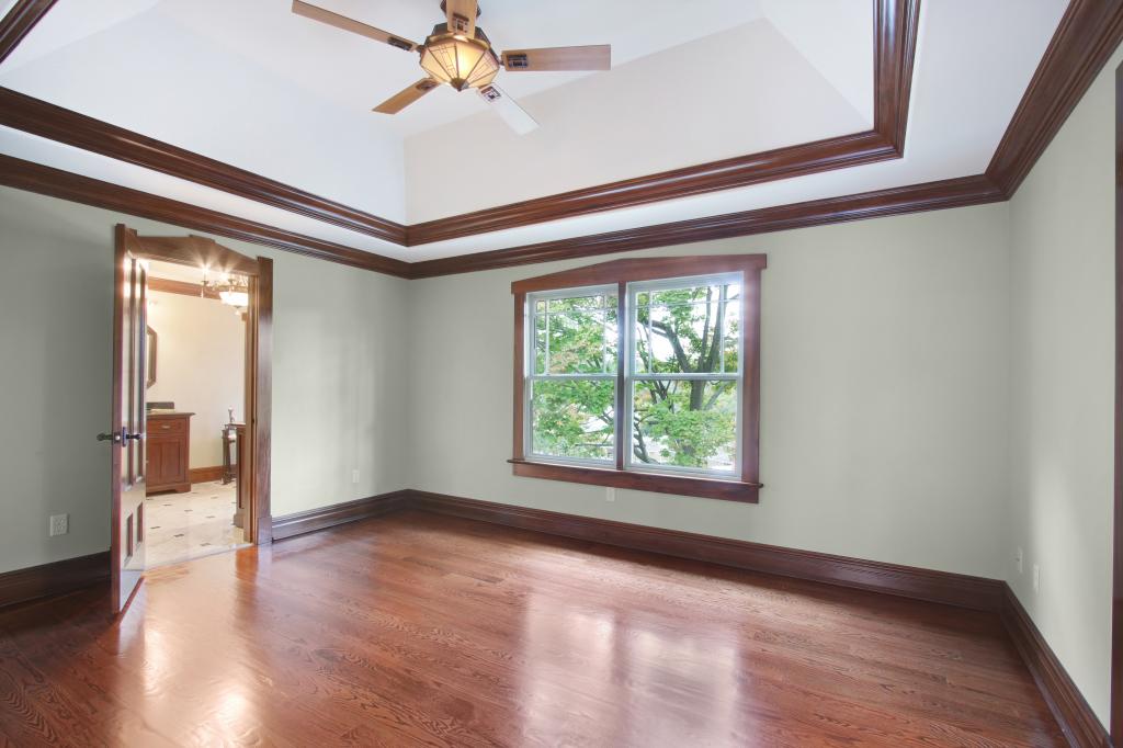 1 SOMERSET AVE