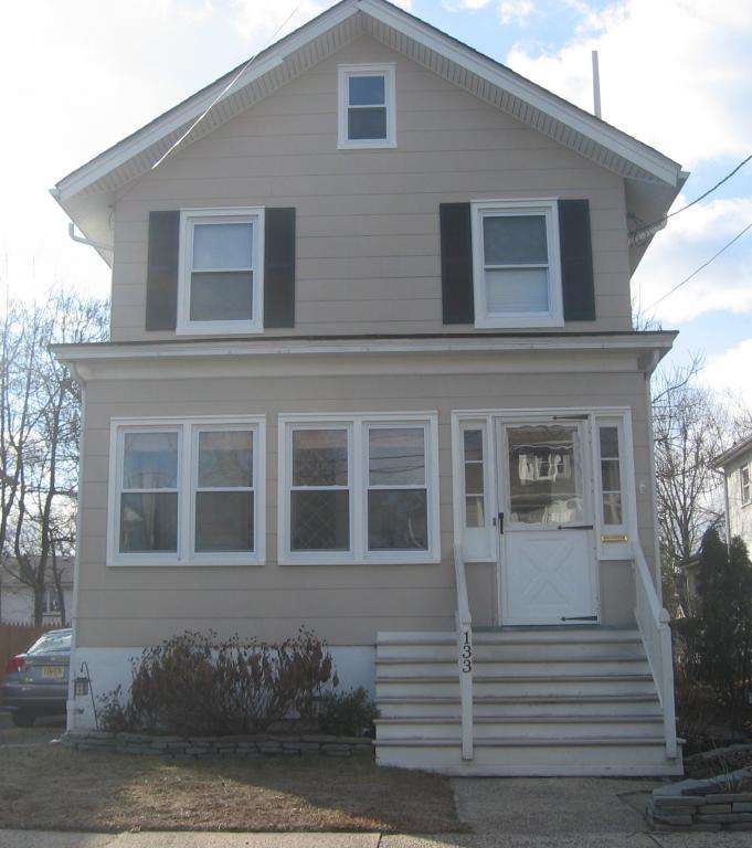 133 CLINTON ST