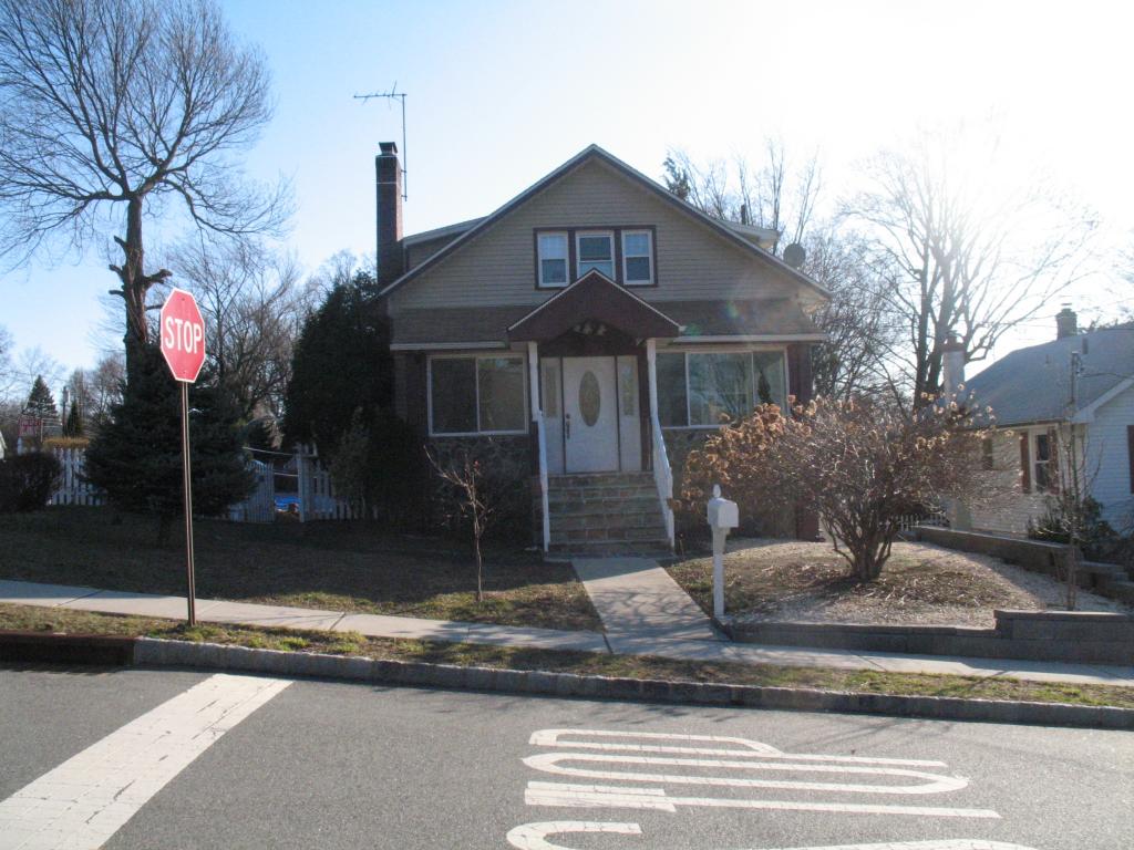 MLS #/Web ID: 2666168