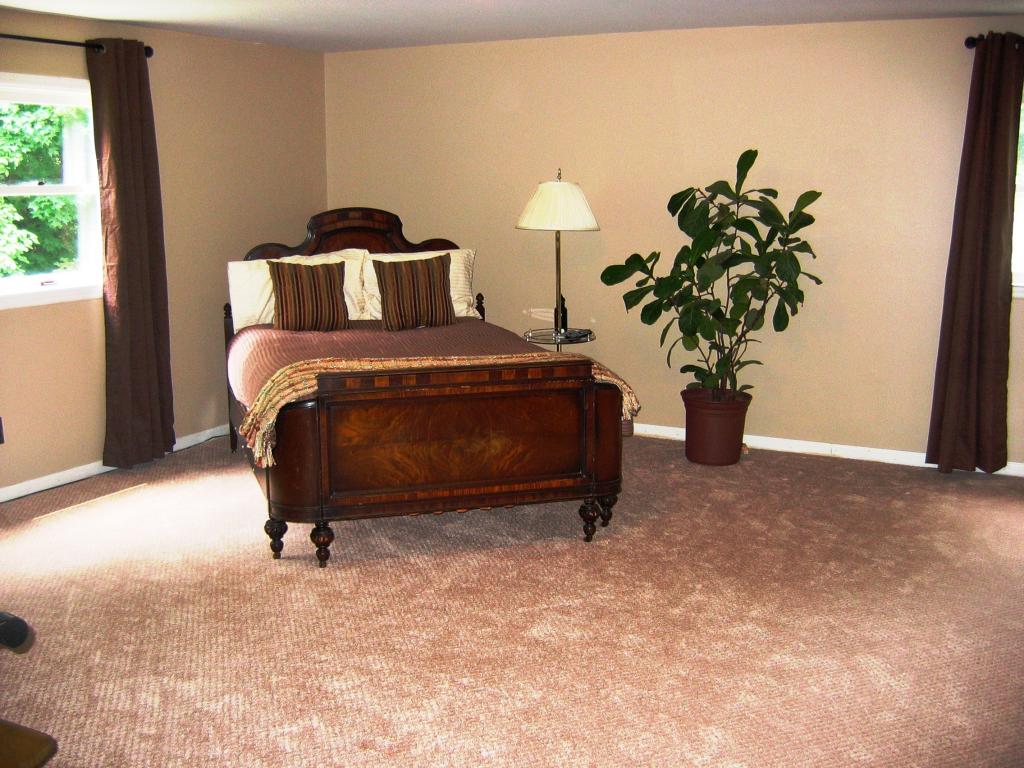 33 Maple Lane