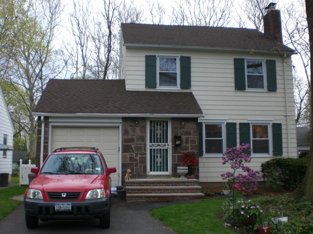 MLS #/Web ID: 2698368
