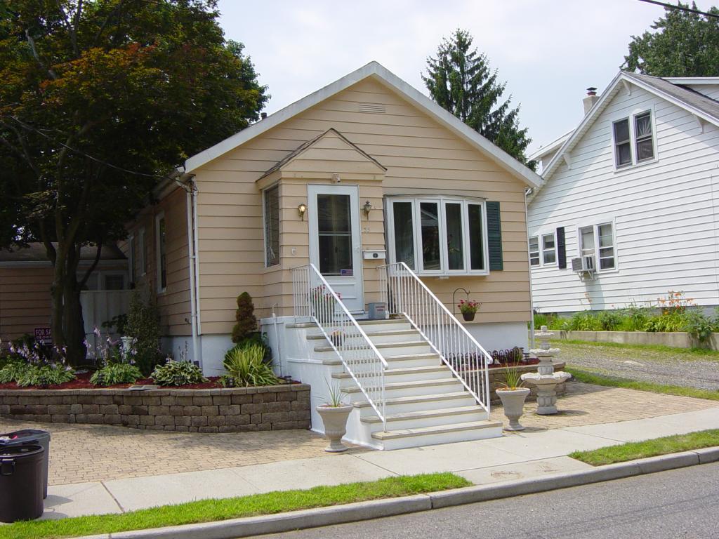 MLS #/Web ID: 2699368