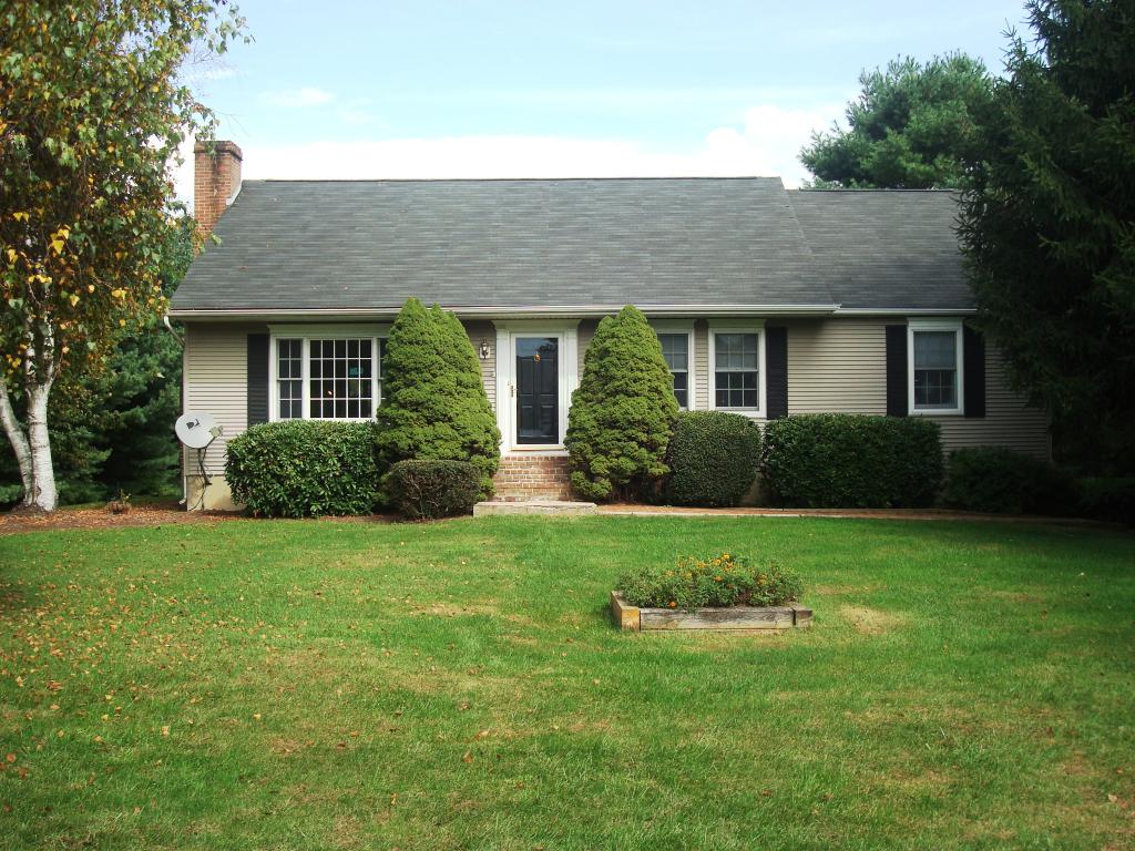 MLS #/Web ID: 2717468