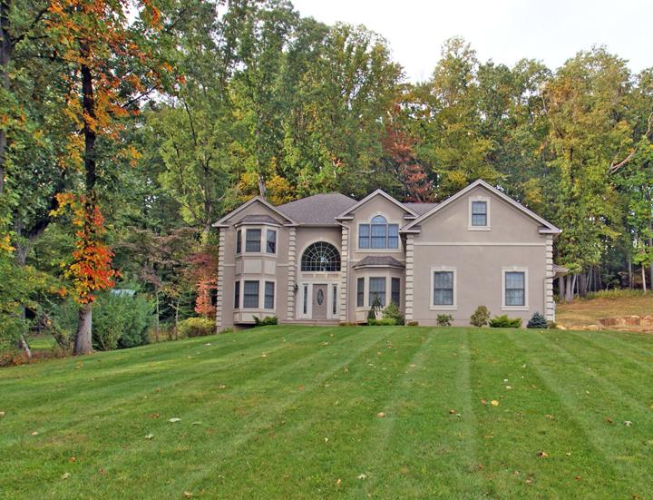 10 FOOTE LN