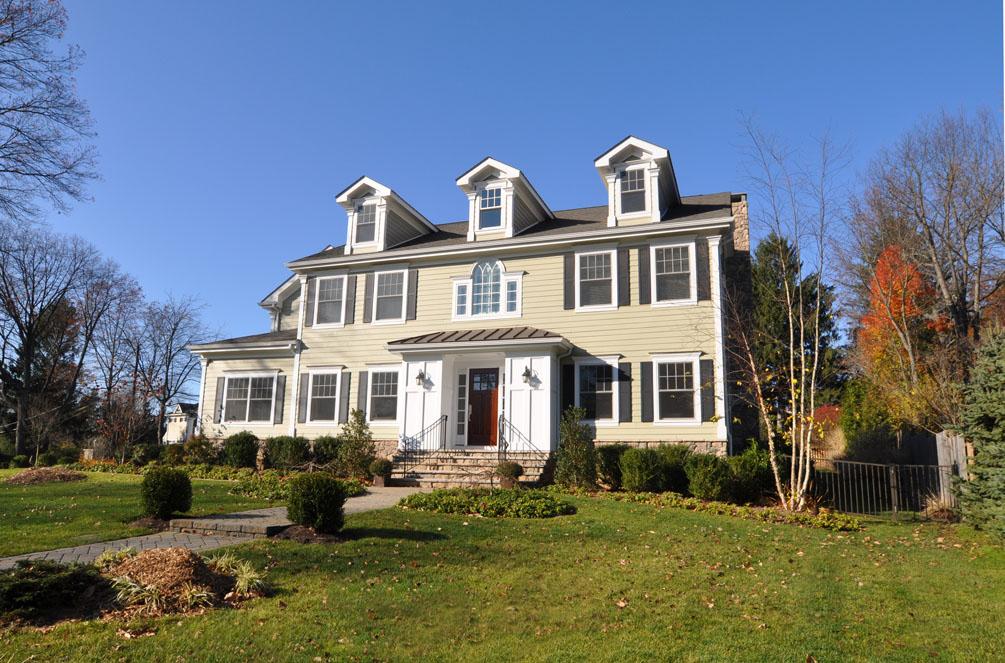 MLS #/Web ID: 2731168