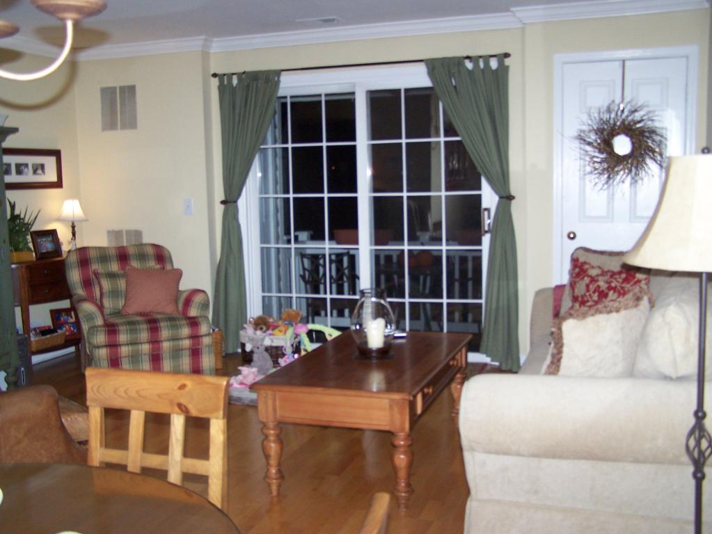 112 HUCKLEBERRY CT