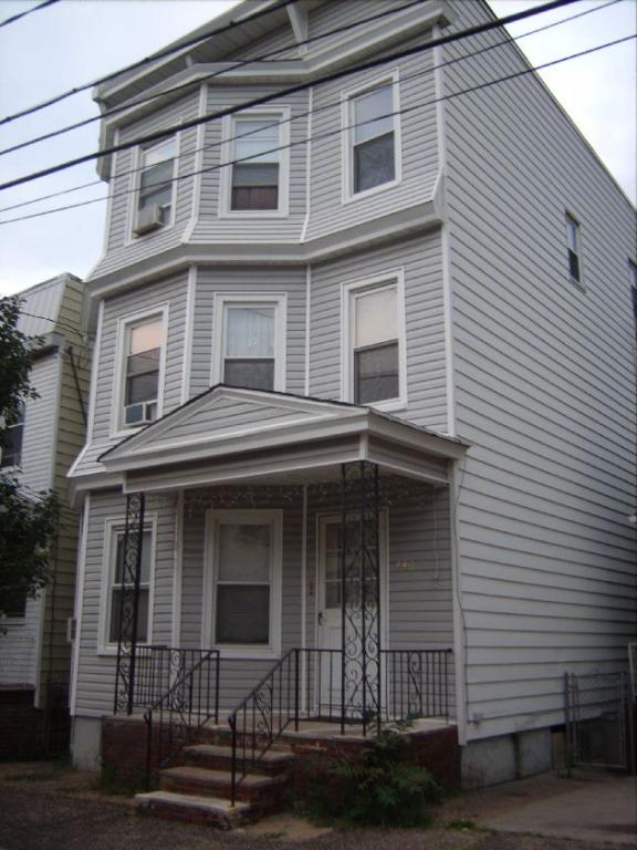MLS #/Web ID: 2709469