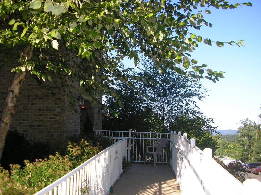 MLS #/Web ID: 2710569