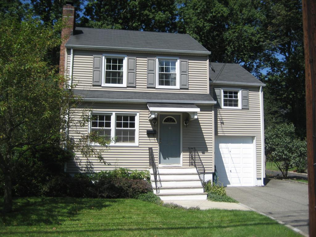 103 N PASSAIC AVE