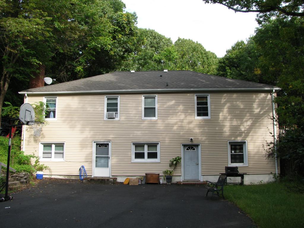 1147 SUSSEX TPKE