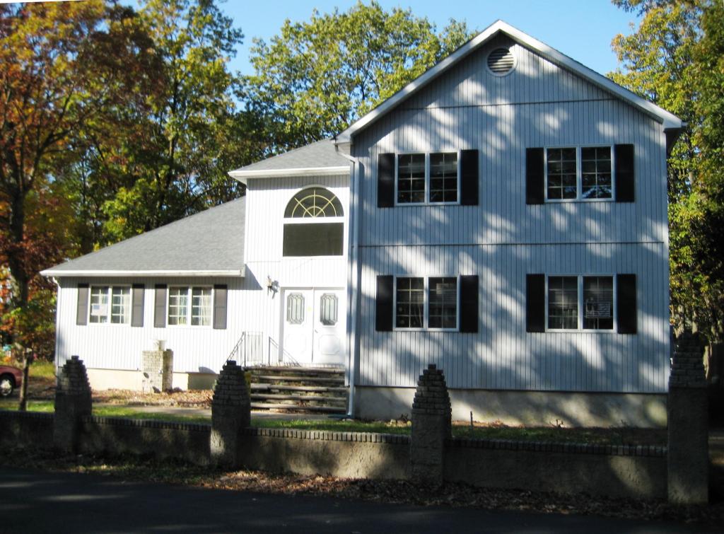 320 ELMIRA TRL