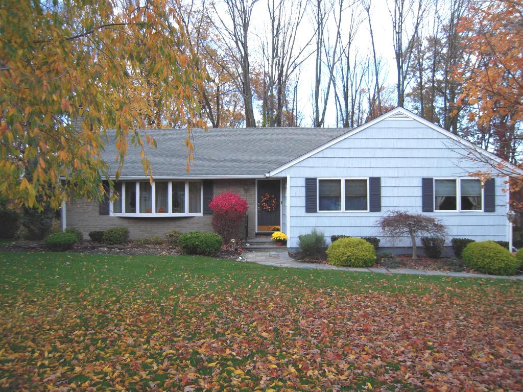 17 WHITE OAK DR