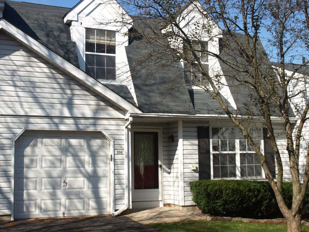 266 GLASTONBURY LN