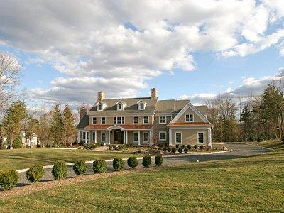 52 SAW MILL RD