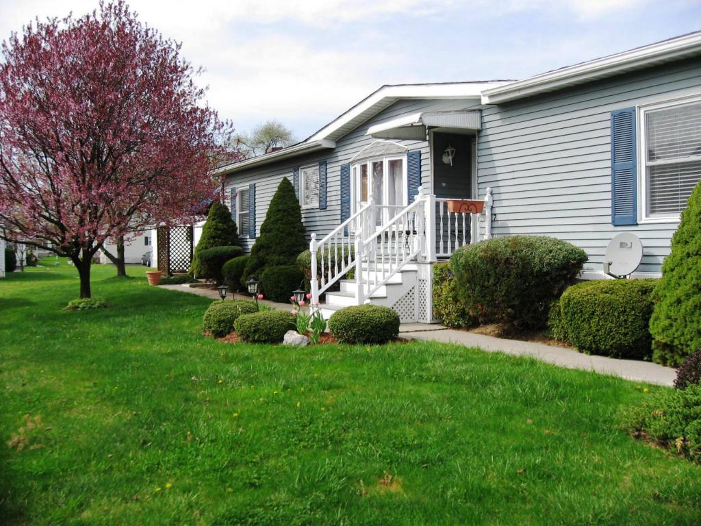 7 Afton Way