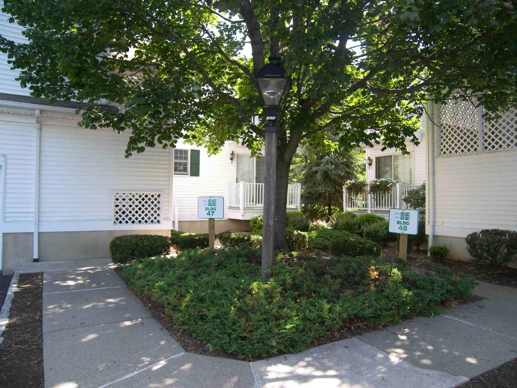 MLS #/Web ID: 2696570