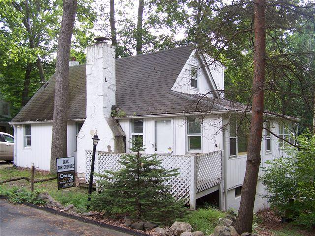 MLS #/Web ID: 2705870