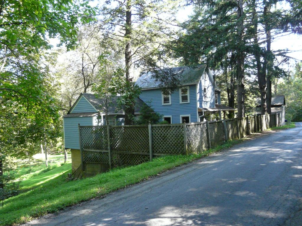 MLS #/Web ID: 2717570