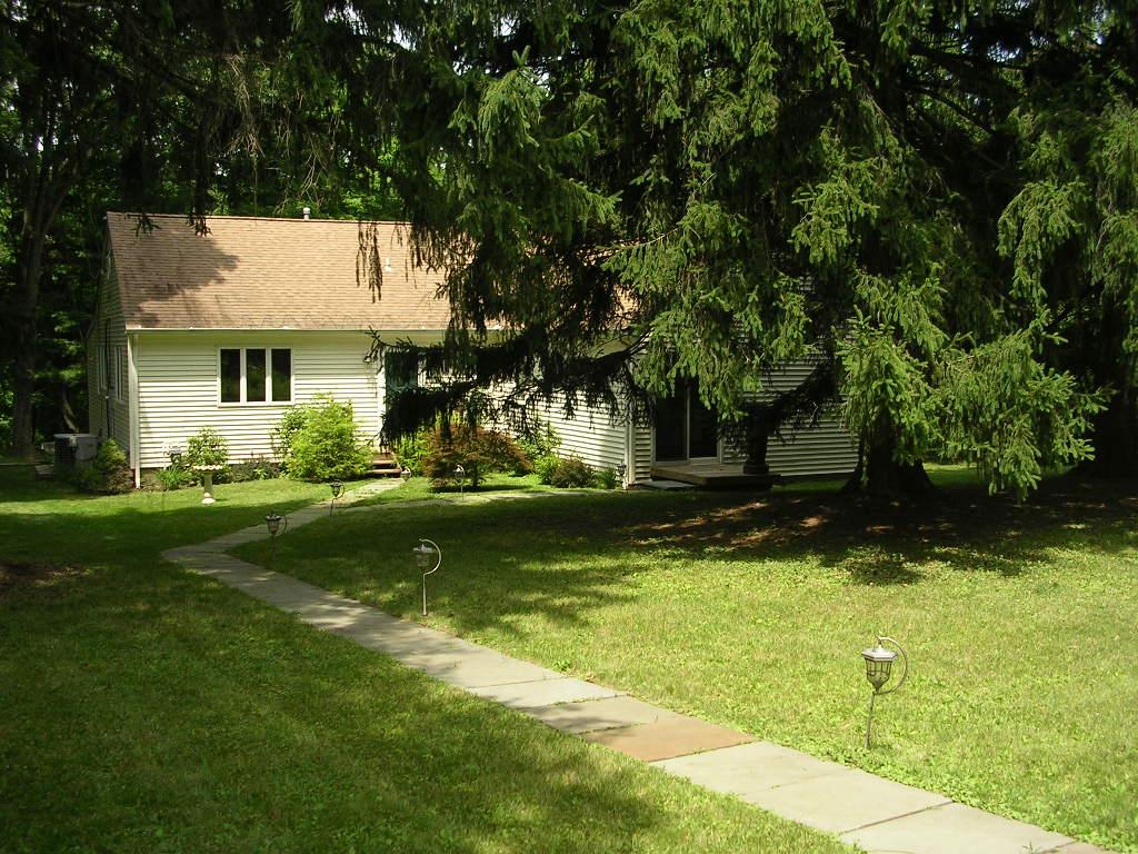 MLS #/Web ID: 2724470