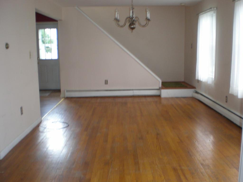 MLS #/Web ID: 2725470