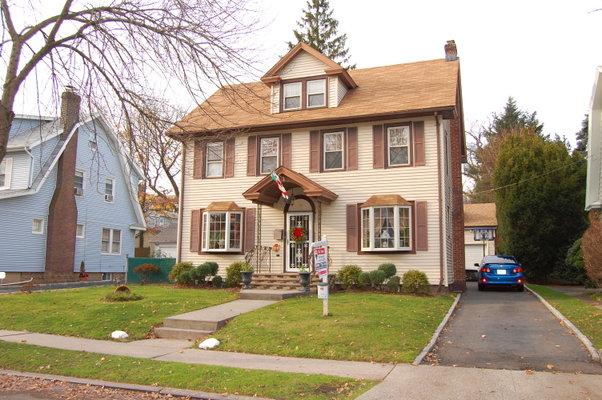 MLS #/Web ID: 2726370
