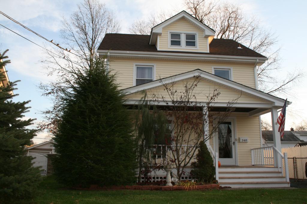 MLS #/Web ID: 2729370