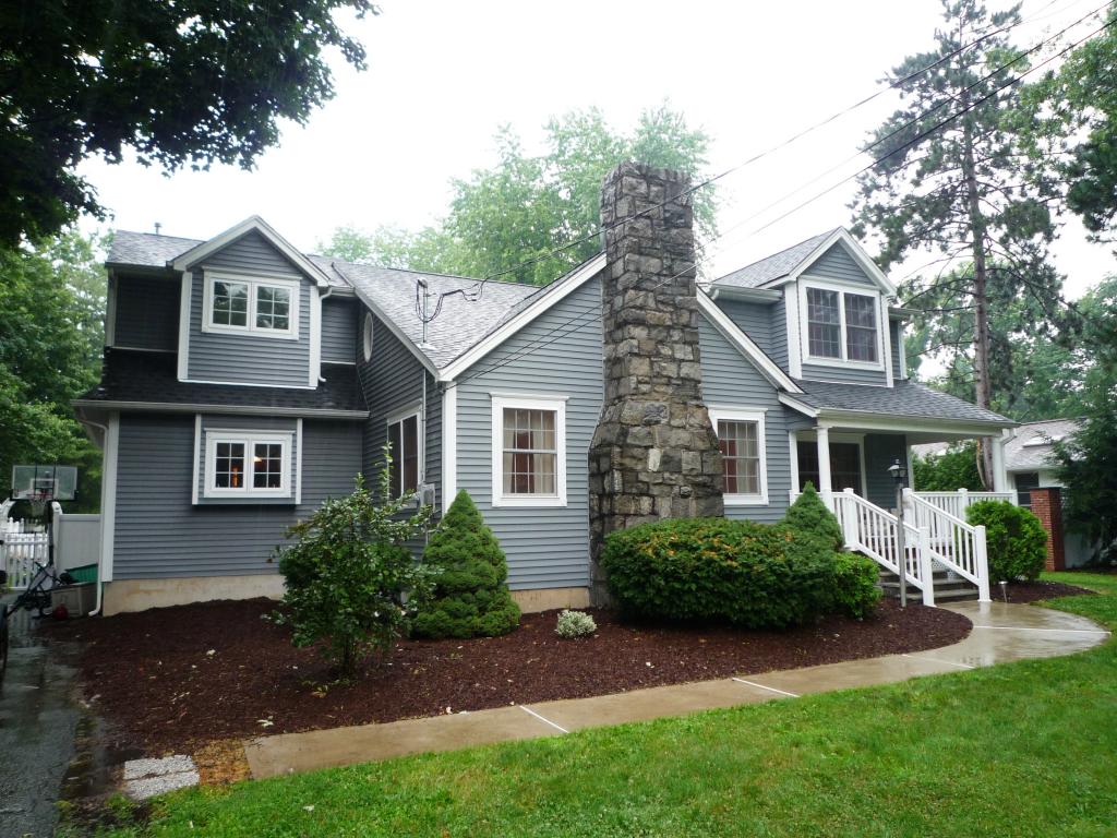 251 BOULEVARD