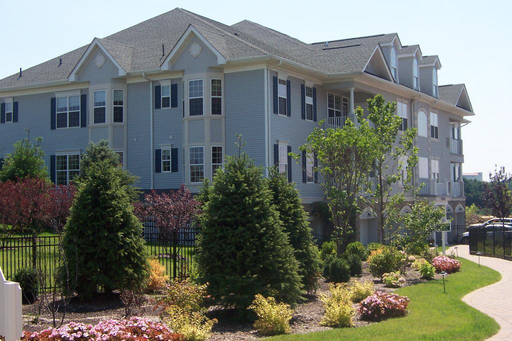MLS #/Web ID: 2705871