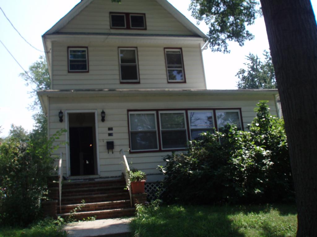 736-38 E 7TH ST