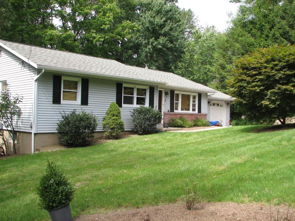 4 Sunset Ave