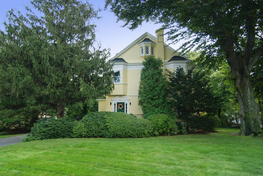 MLS #/Web ID: 2720671