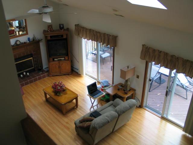 49 NEEPAULIN DR