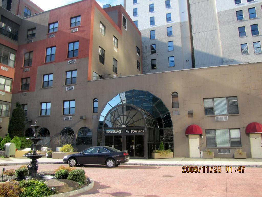 111 MULBERRY ST