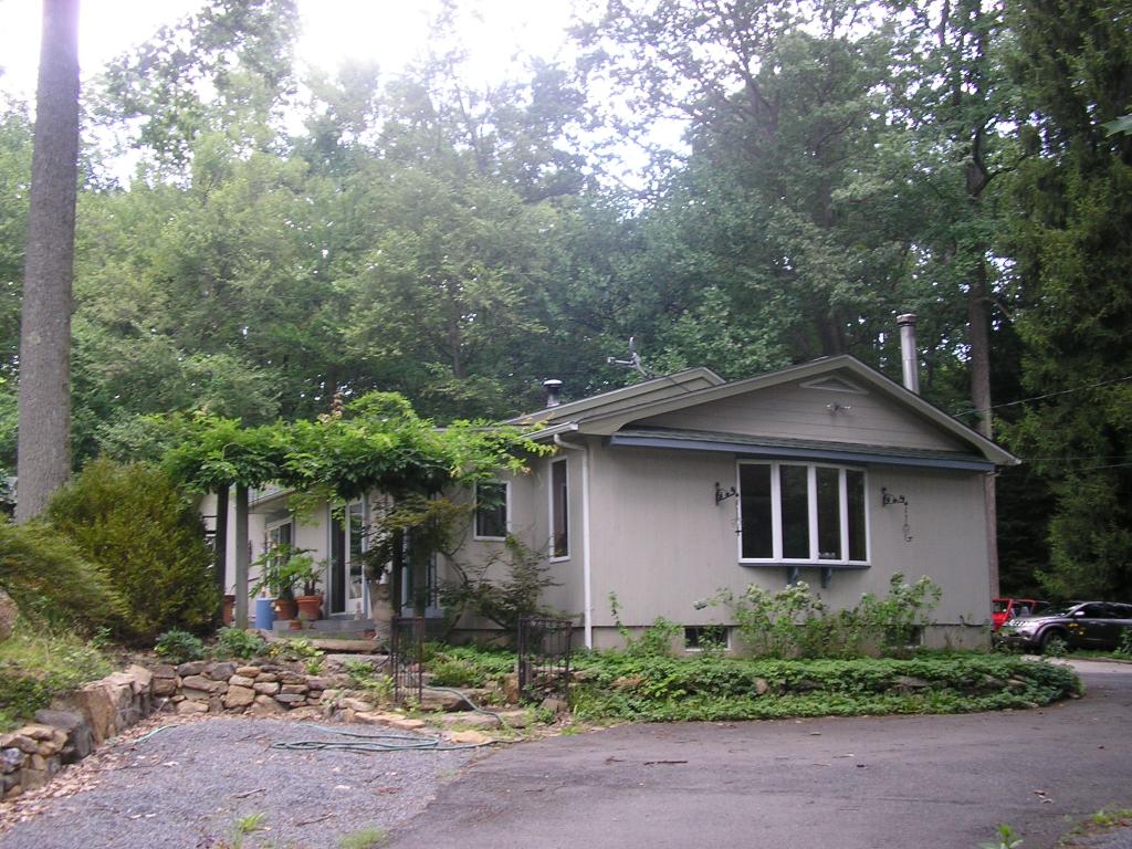 MLS #/Web ID: 2589672