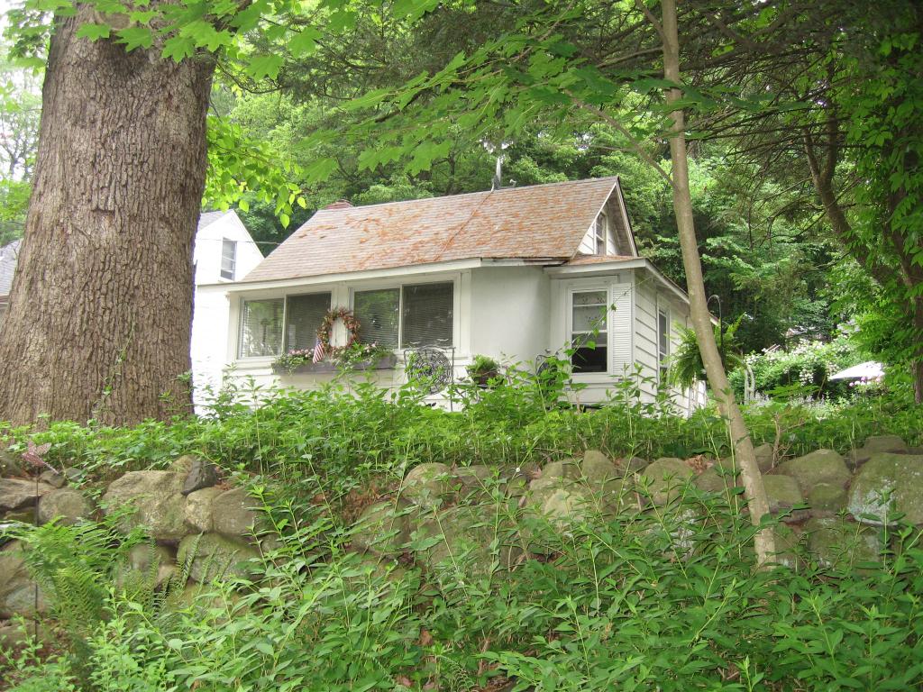 MLS #/Web ID: 2685472