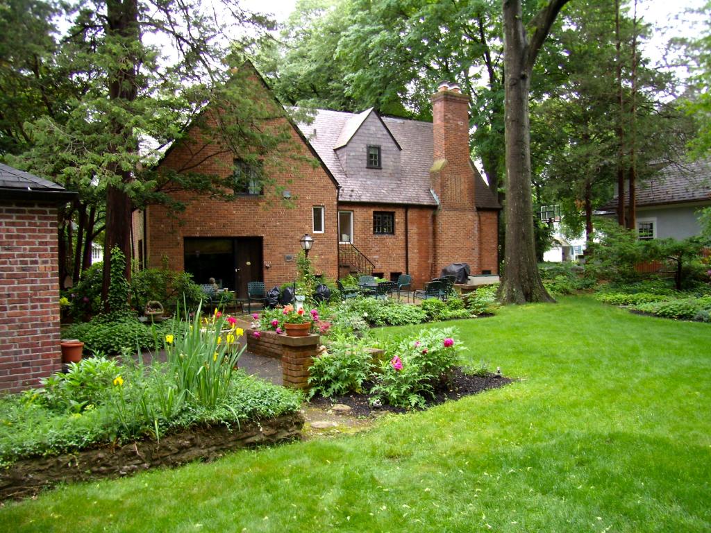 MLS #/Web ID: 2688972