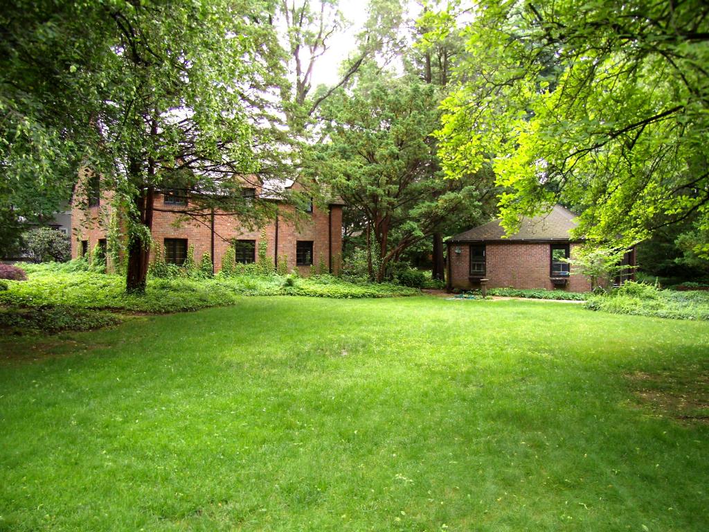 MLS #/Web ID: 2688972