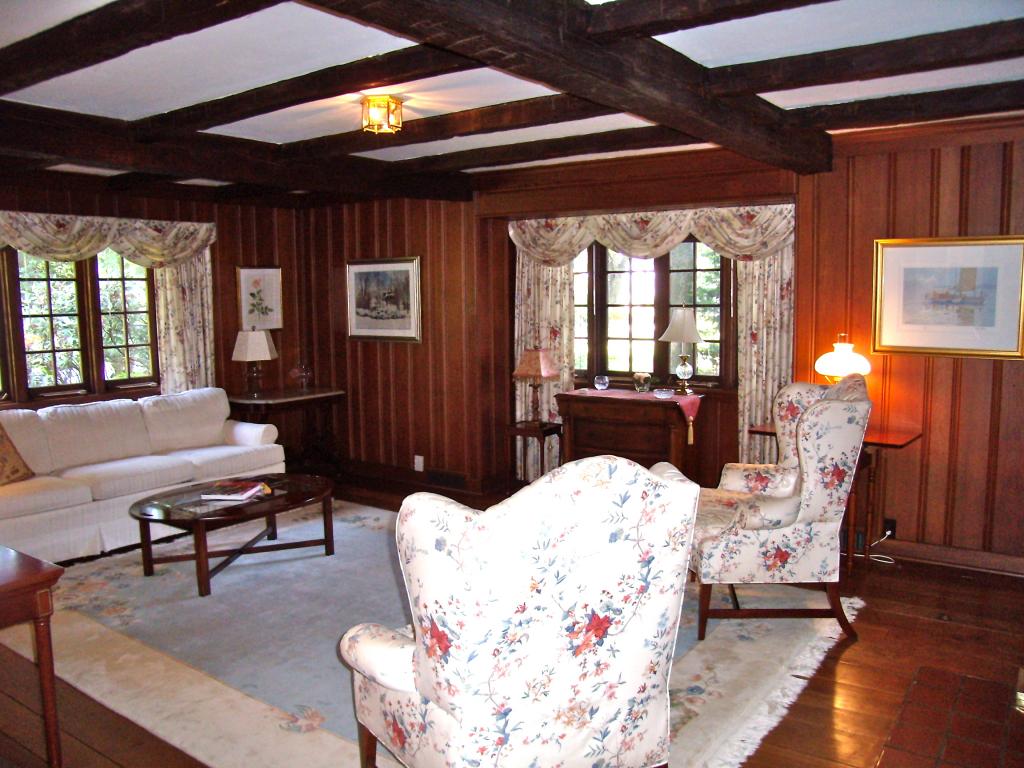 MLS #/Web ID: 2688972