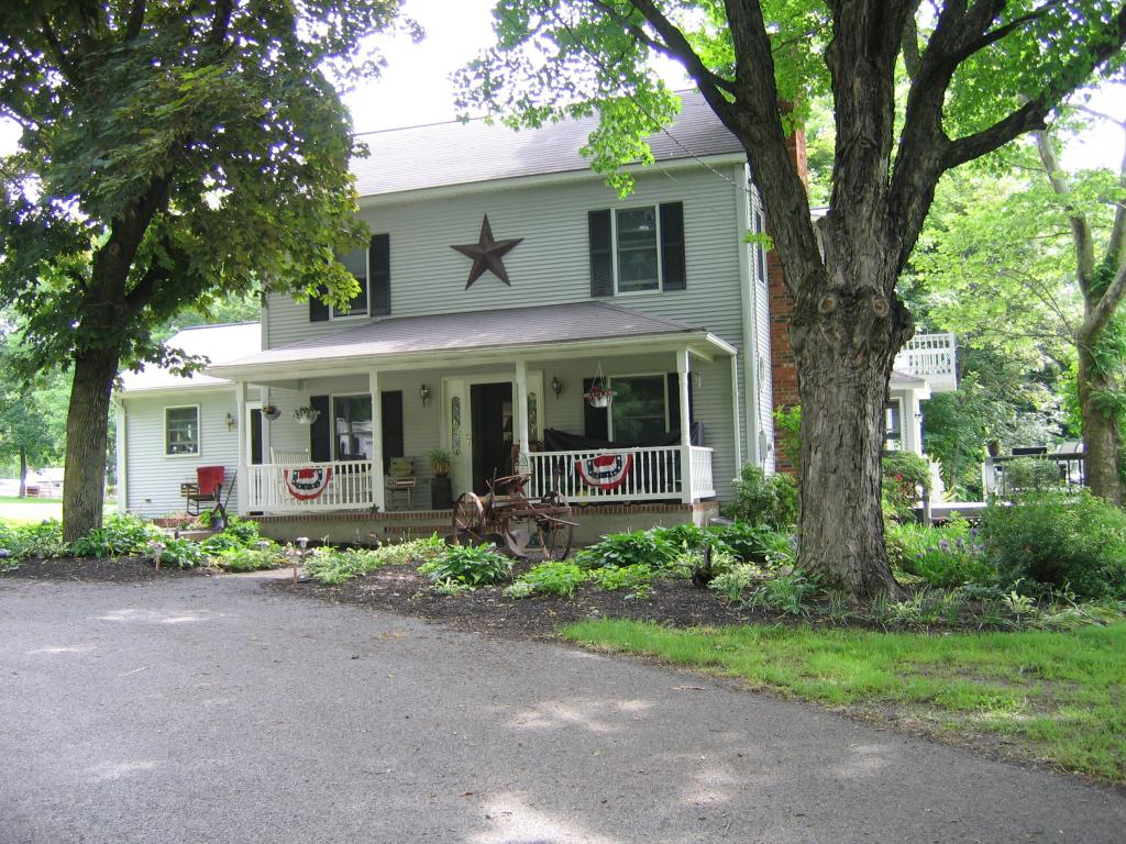 MLS #/Web ID: 2692172