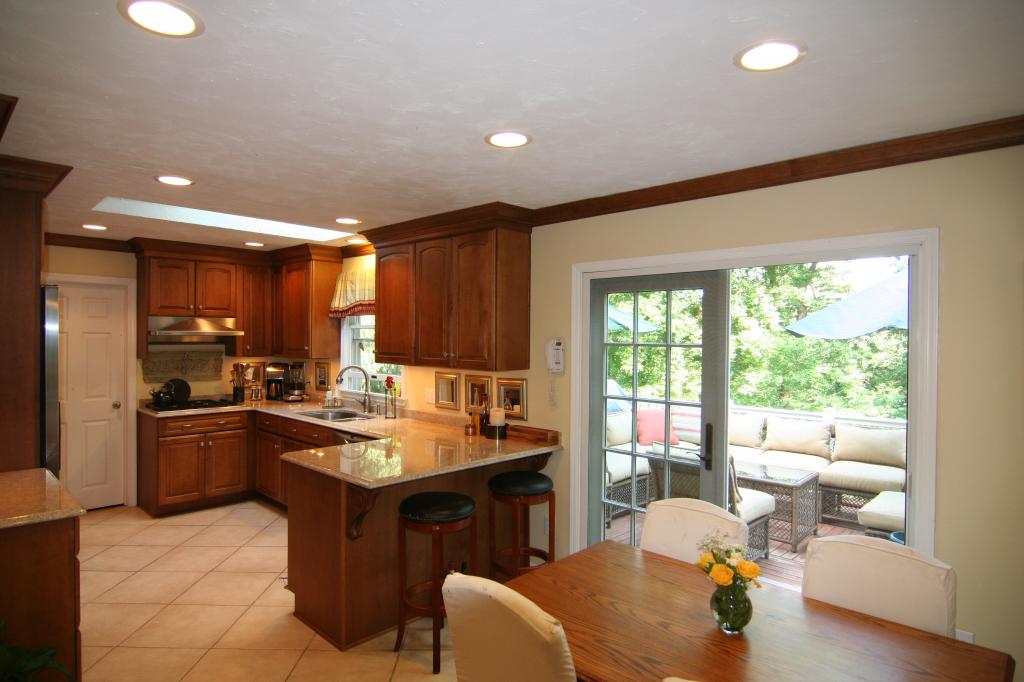 MLS #/Web ID: 2697272