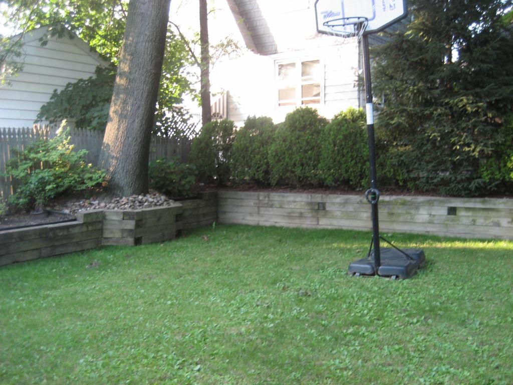138 BROWN AVE