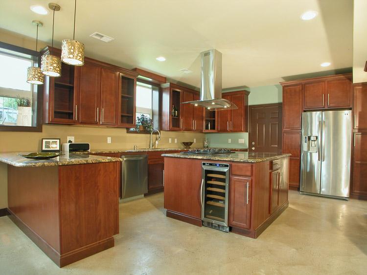 MLS #/Web ID: 2702972