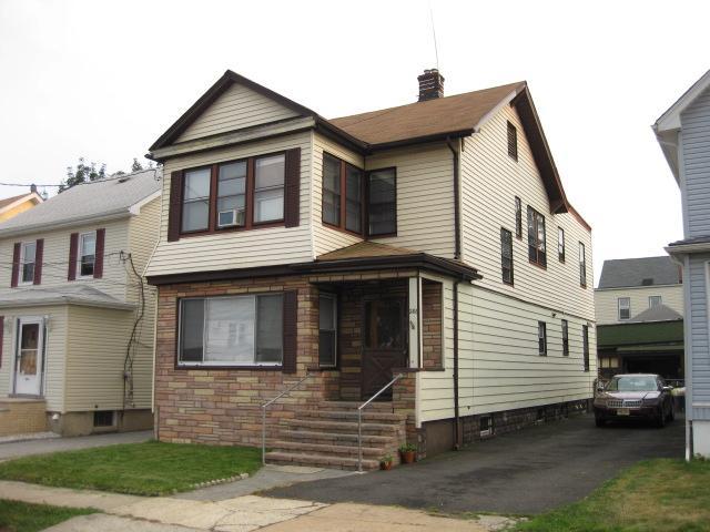 MLS #/Web ID: 2704272